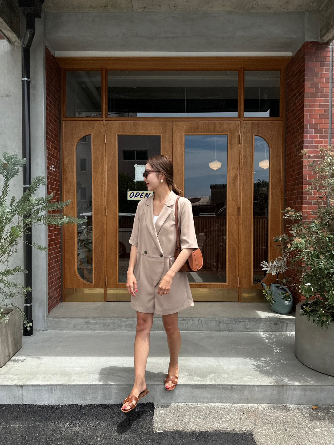 ANNA 半袖トレンチロンパースBEIGE