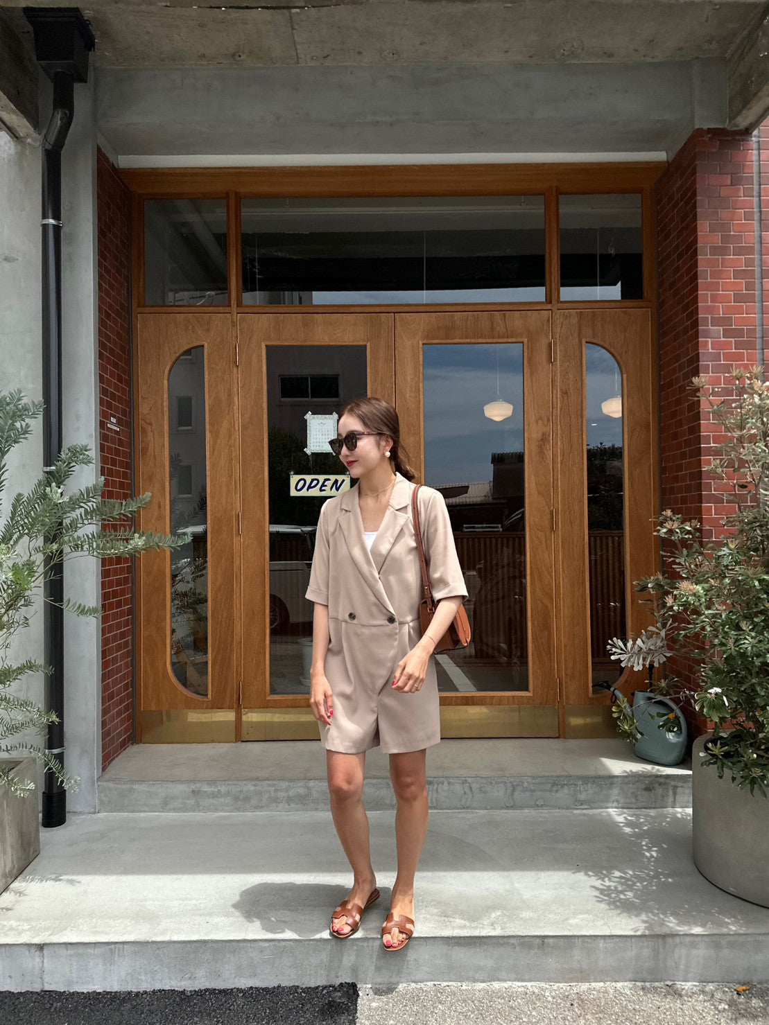 ANNA 半袖トレンチロンパースBEIGE