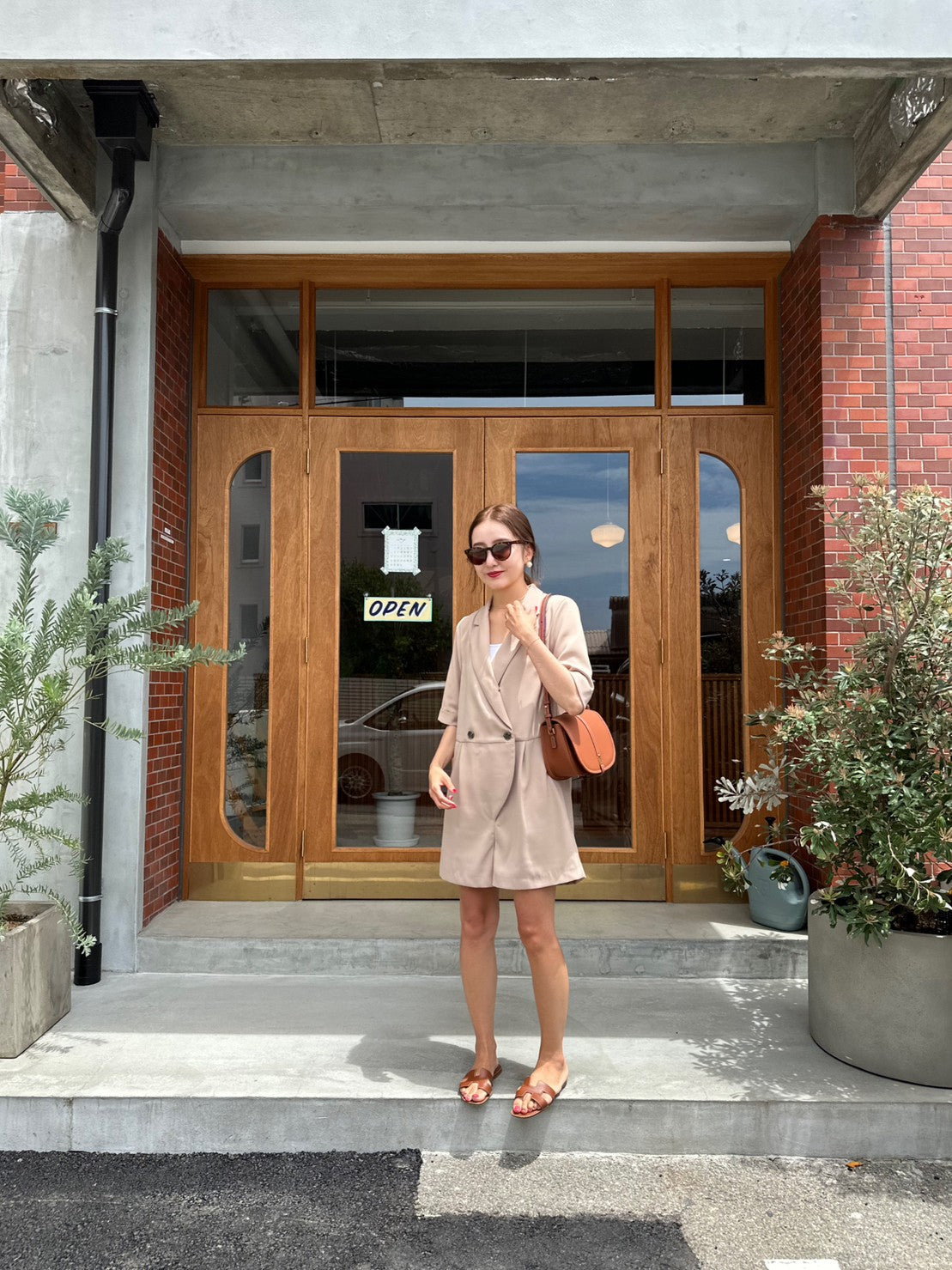 ANNA 半袖トレンチロンパースBEIGE