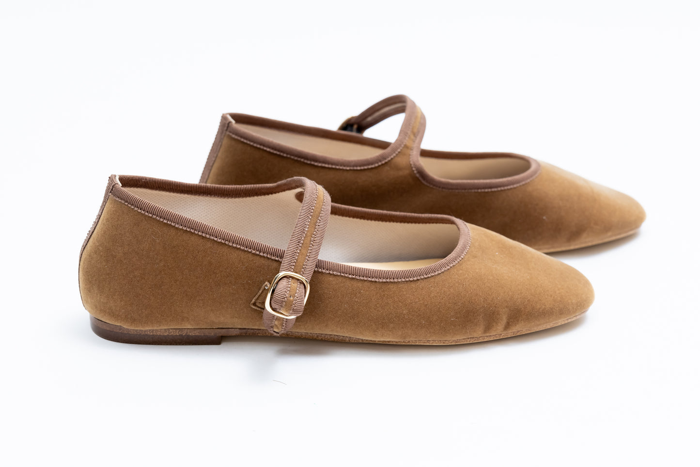 COLMAR hazelnut