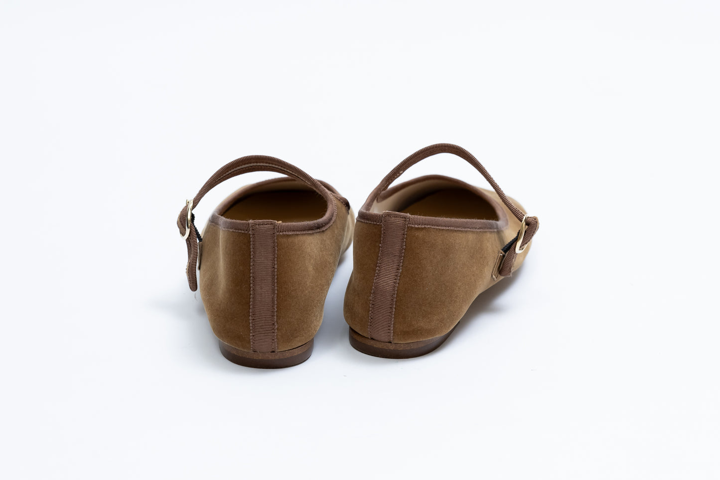 COLMAR hazelnut