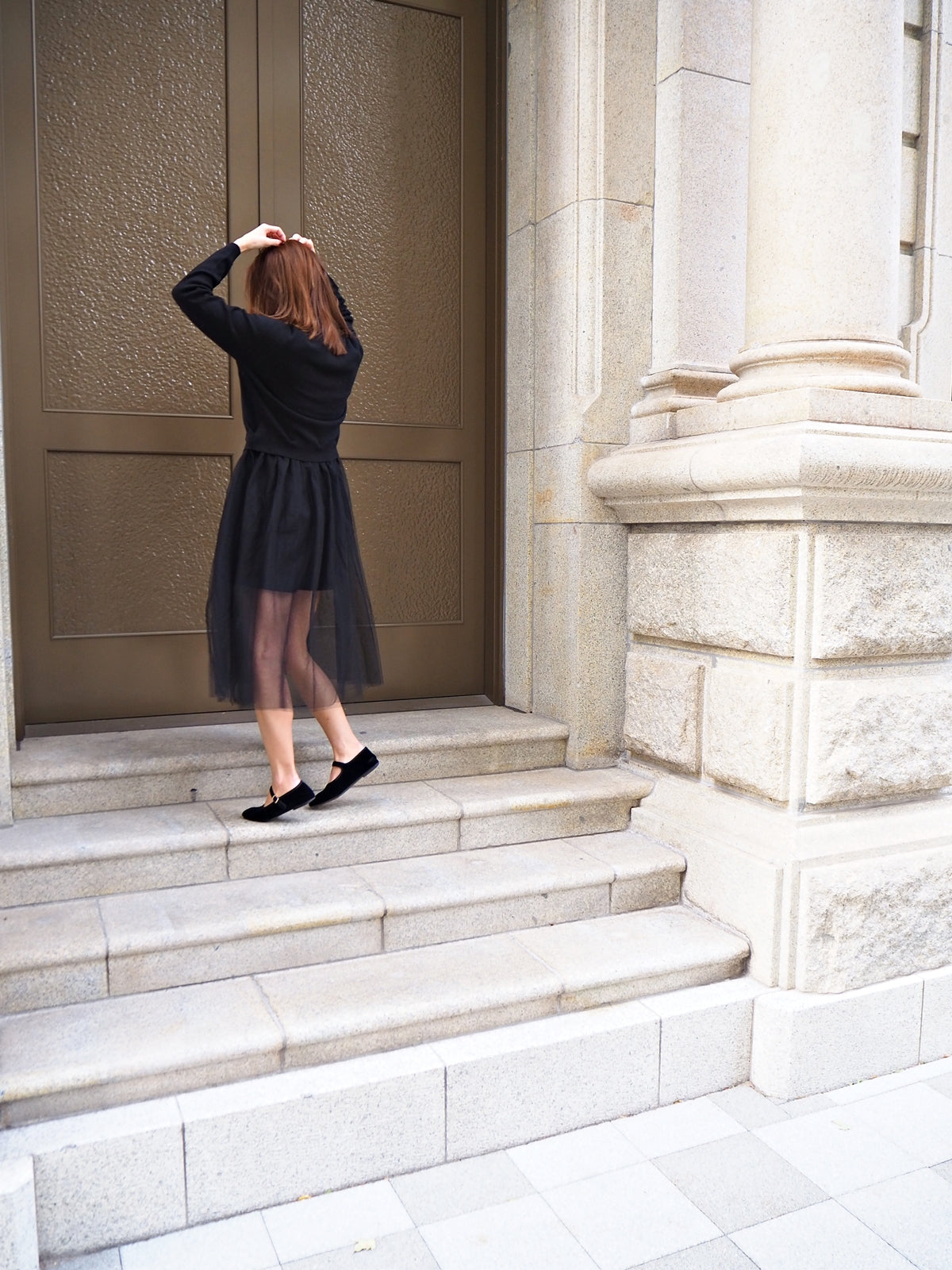 VOLER チュール付きニット BLACK
