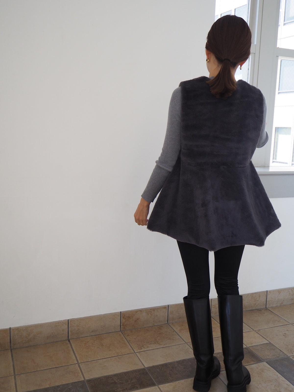 LYS ペプラムエコファーベスト CHARCOAL GRAY