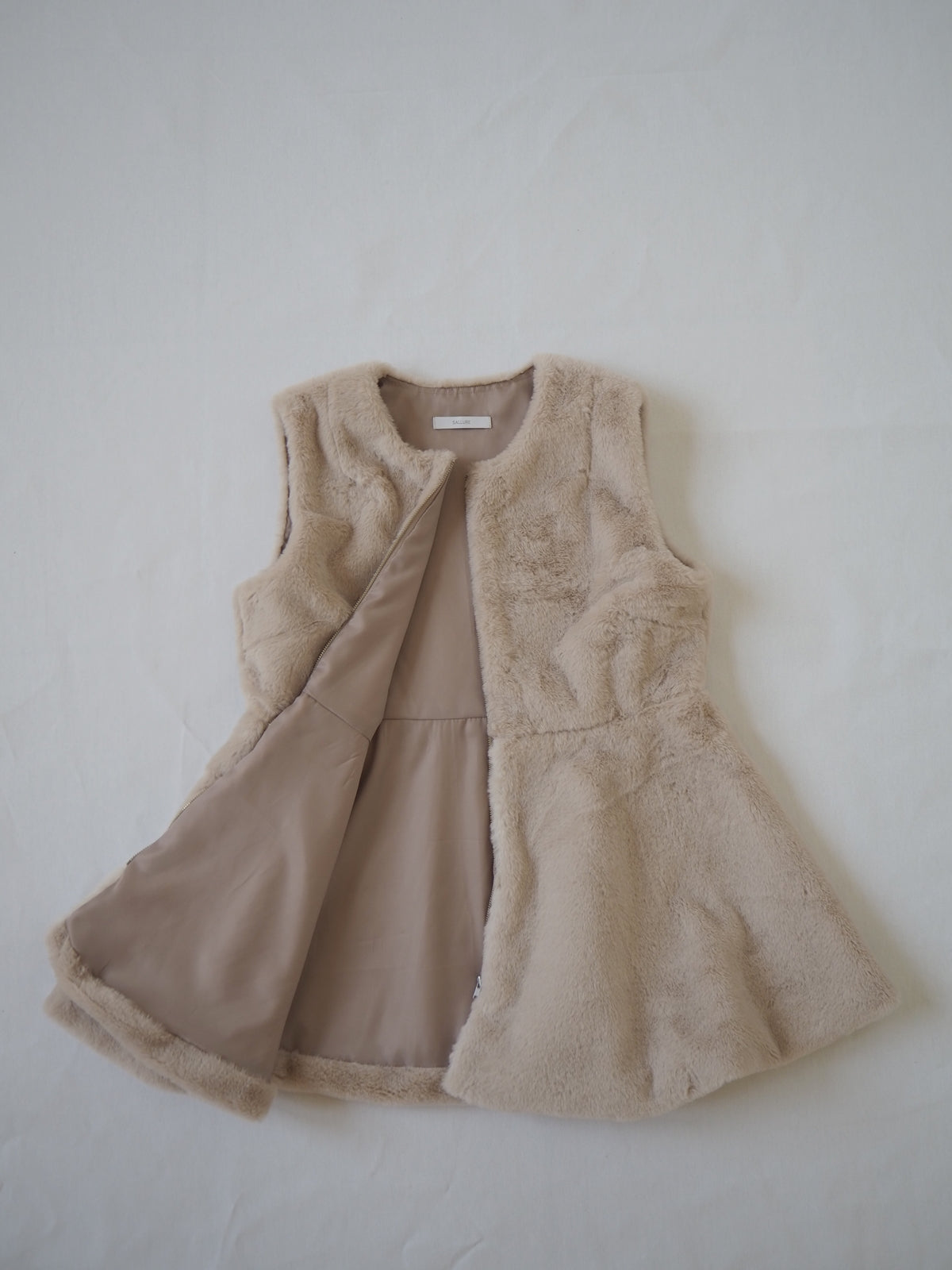 LYS ペプラムエコファーベスト BEIGE